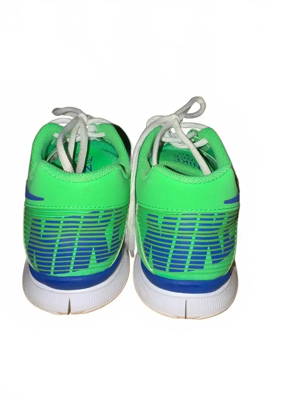 Men’s Nike Free 3.0 green training shoes, Size US 10.5 in original box
